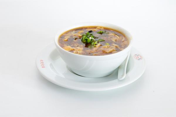 Pikantní kyselá polévka